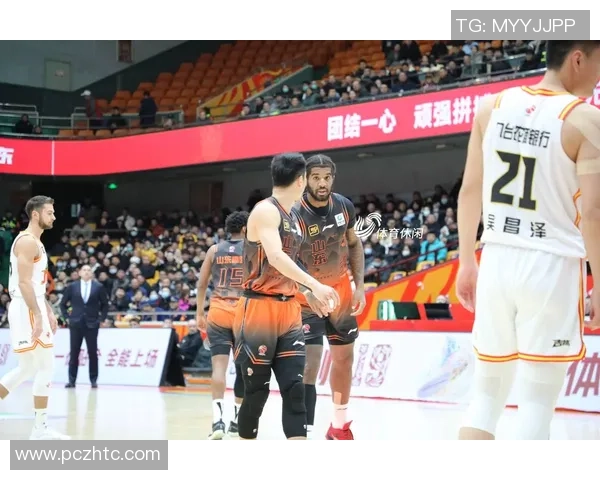 CBA激战山东男篮迎战福建男篮争夺季后赛名额的关键之战