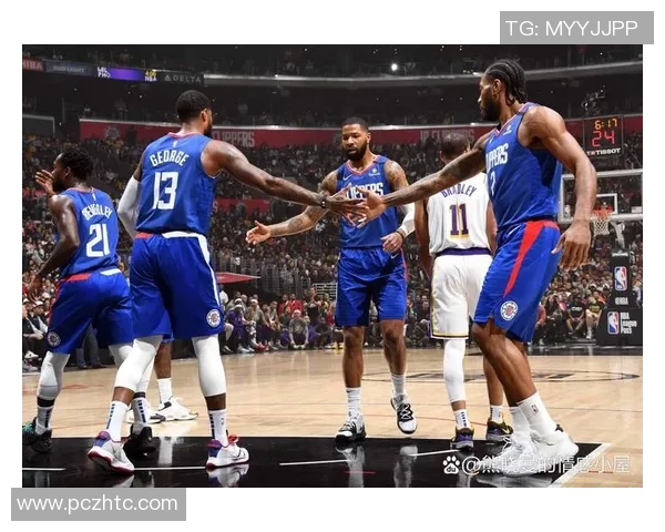 快船与独行侠激战正酣谁能在季后赛中笑到最后 快船与独行侠激战正酣谁能在季后赛中笑到最后